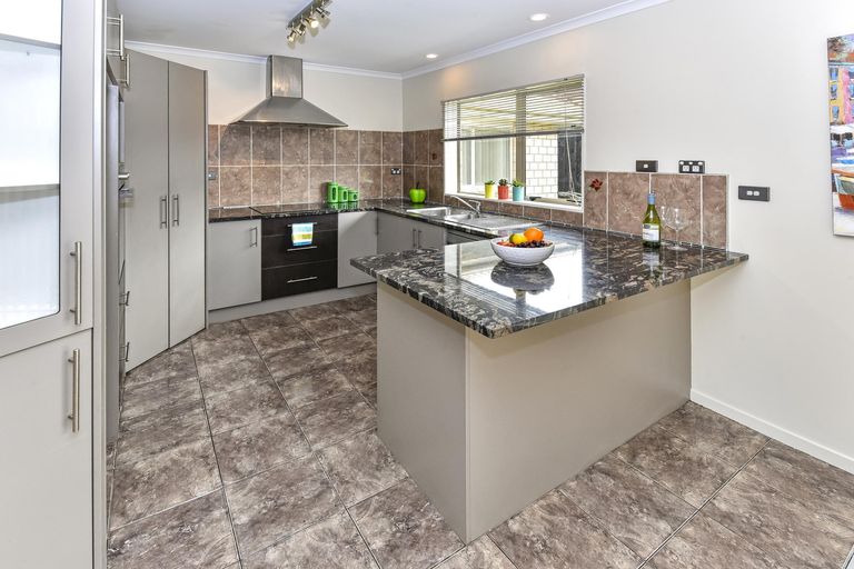 Photo of property in 4a Chalfont Street, Mangere East, Auckland, 2024