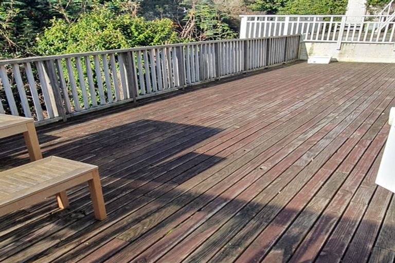 Photo of property in 221b The Terrace, Wellington Central, Wellington, 6011