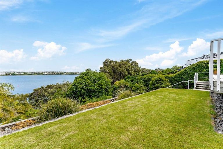 Photo of property in 204 Hurstmere Road, Takapuna, Auckland, 0622