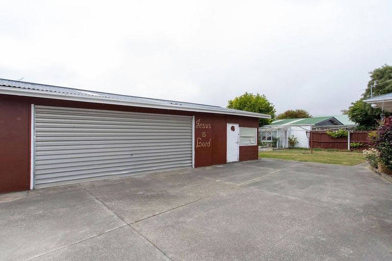 Photo of property in 2/15 Tuscany Place, Beckenham, Christchurch, 8023