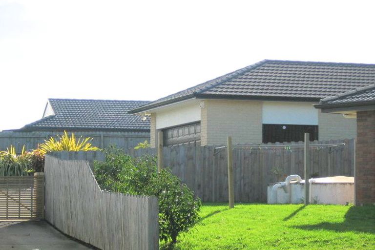 Photo of property in 37 Araminta Place, Beachlands, Auckland, 2018