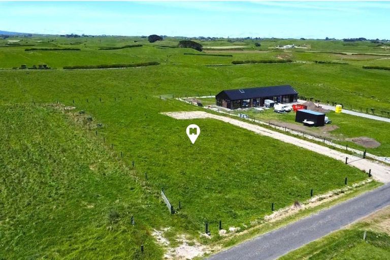 Photo of property in 304 Coast Road, Warea, 4381