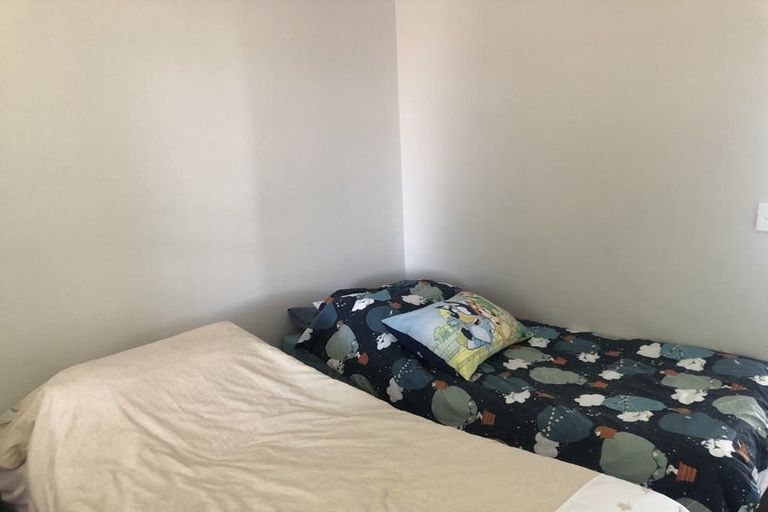 Photo of property in 12 West Street, Eltham, 4322