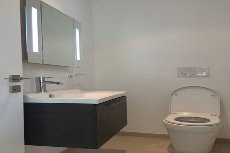 Photo of property in 34 House Avenue, Mangere Bridge, Auckland, 2022