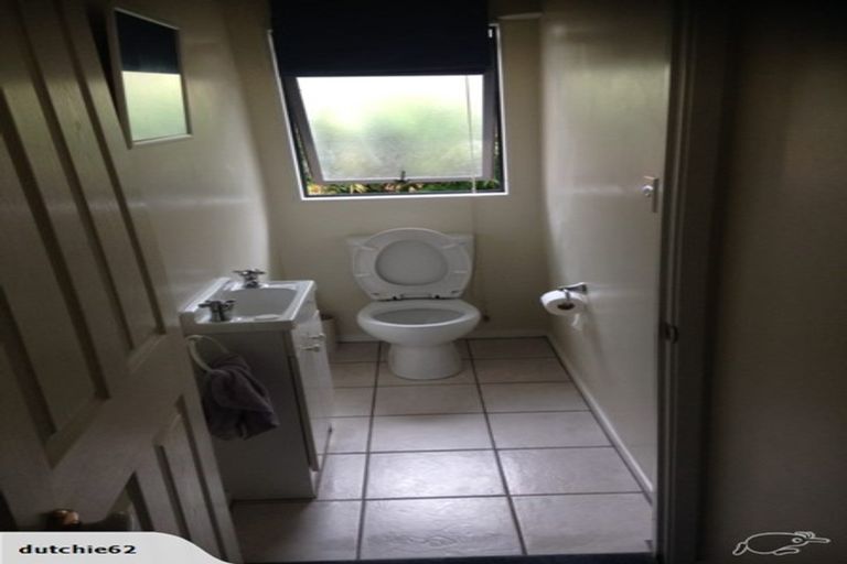 Photo of property in 115 Vipond Road, Stanmore Bay, Whangaparaoa, 0932