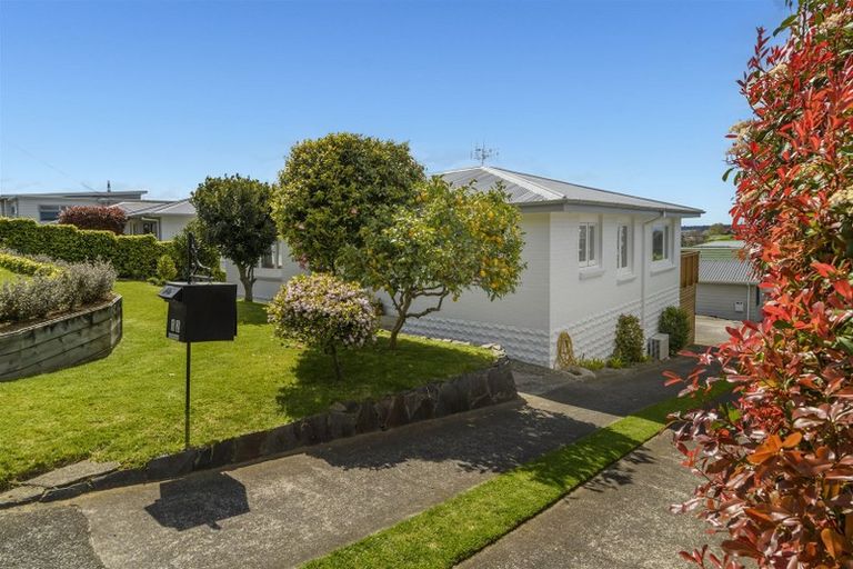 Photo of property in 12a Seaview Road, Otumoetai, Tauranga, 3110