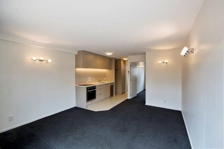 Photo of property in 4/290 Barbadoes Street, Christchurch Central, Christchurch, 8011