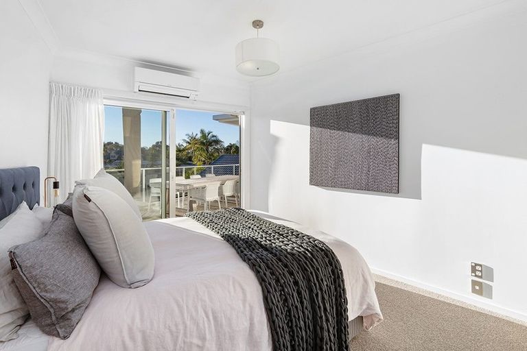 Photo of property in 41 The Circle, Manly, Whangaparaoa, 0930
