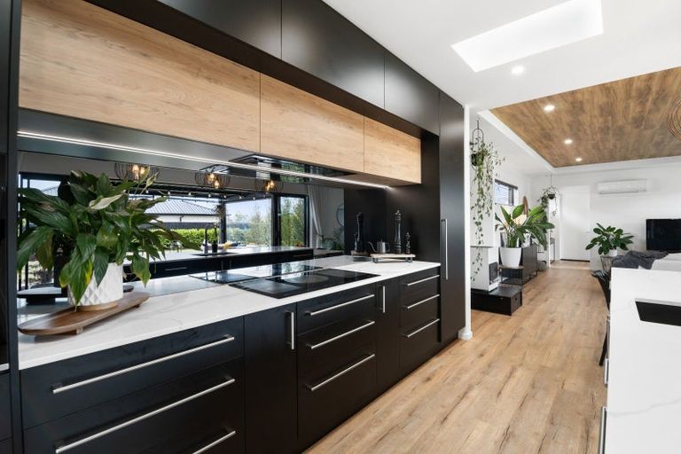 Photo of property in 7 Lesser Close, Rolleston, 7615