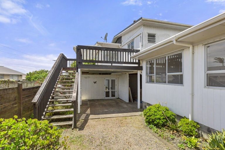 Photo of property in 3 Lorenzen Bay Road, Raglan, 3225