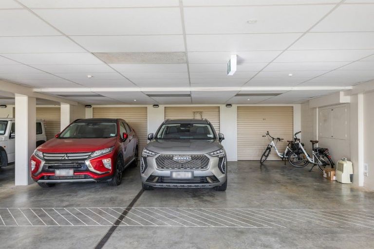 Photo of property in Bridgewater Apartments, 201/7 Te Rangi Cross Road, Paihia, 0200