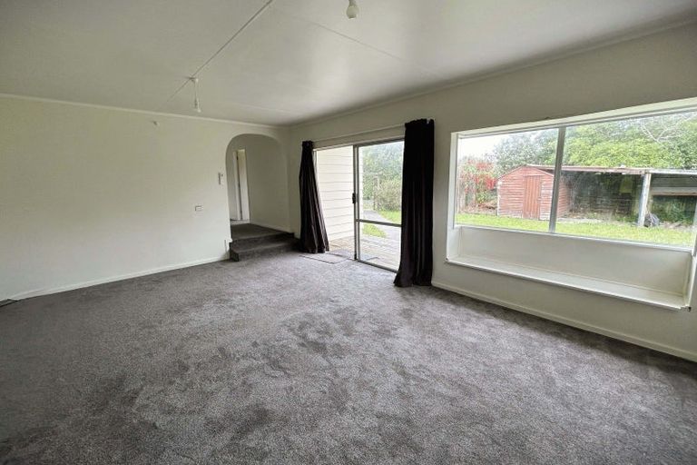 Photo of property in 18a Kiharoa Street, Otaki Beach, Otaki, 5512