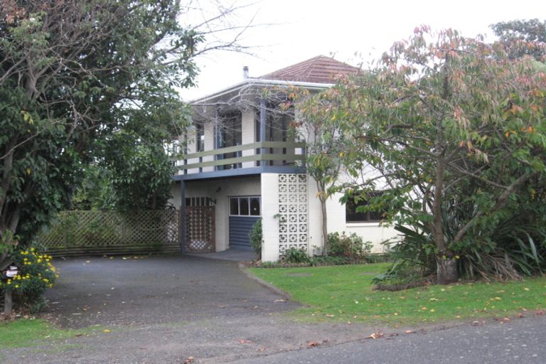 Photo of property in 3 Karaka Grove, Raumati Beach, Paraparaumu, 5032