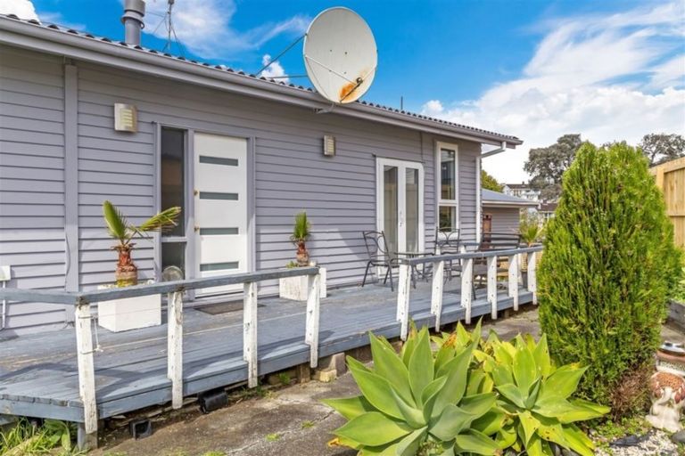 Photo of property in 17 Taurus Crescent, Beach Haven, Auckland, 0626