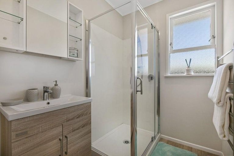 Photo of property in 10 Winsford Street, Manurewa, Auckland, 2102