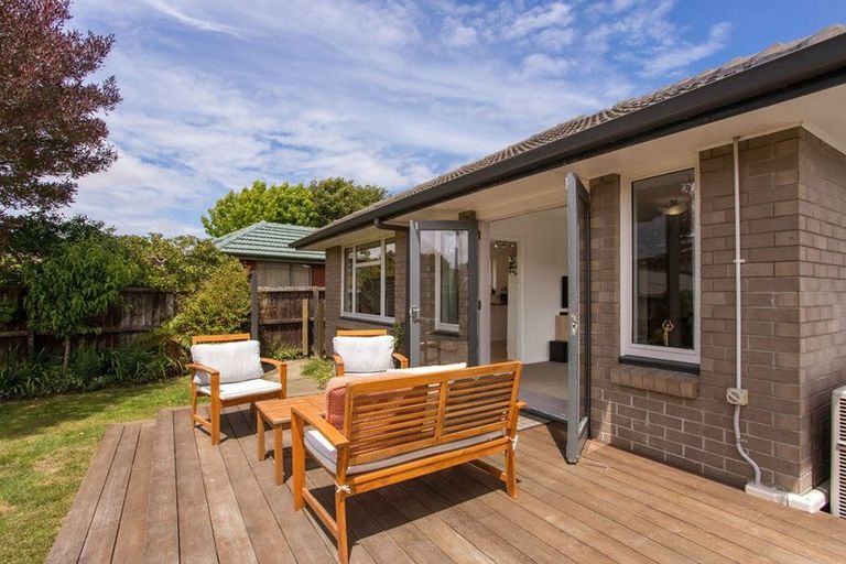 Photo of property in 6 Palmside Street, Somerfield, Christchurch, 8024