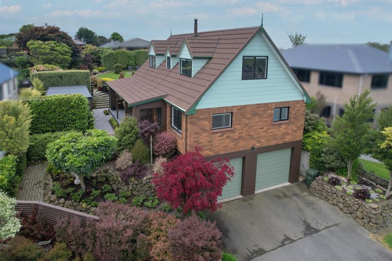 Photo of property in 15 Leven Street, South Hill, Oamaru, 9400