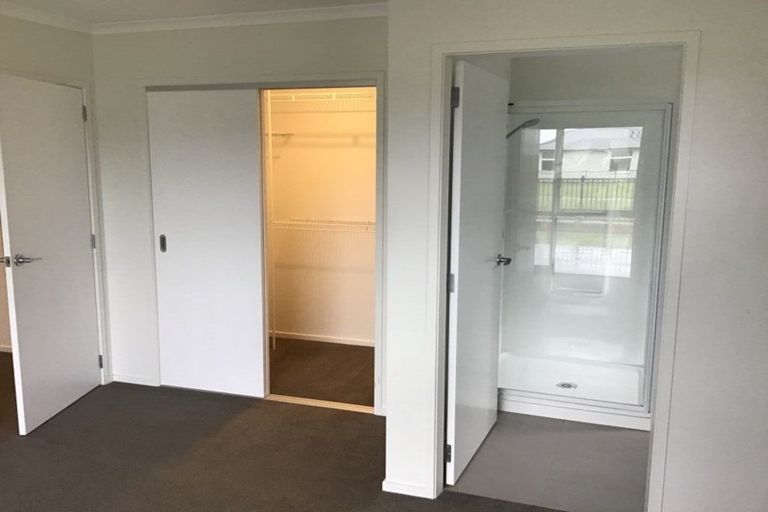 Photo of property in 8 Naeo Close, Papamoa Beach, Papamoa, 3118