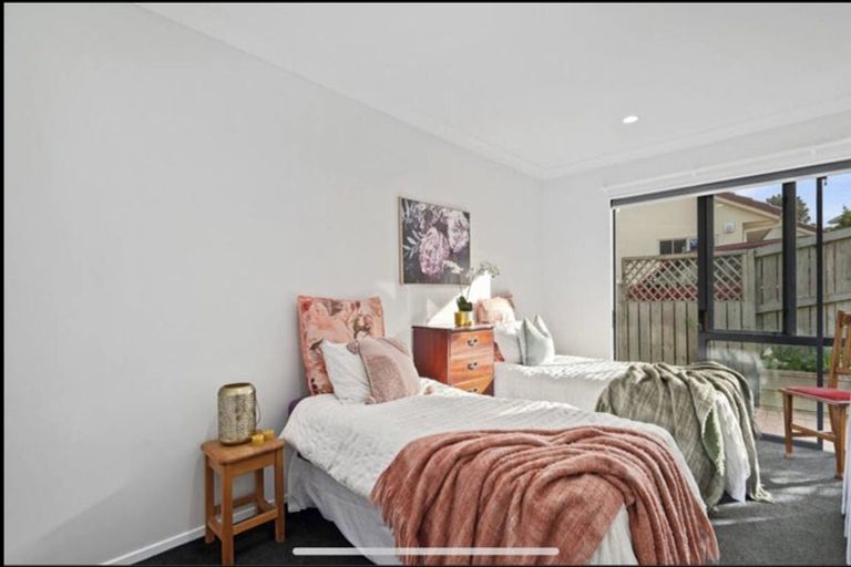 Photo of property in 14 Guildford Place, Bethlehem, Tauranga, 3110