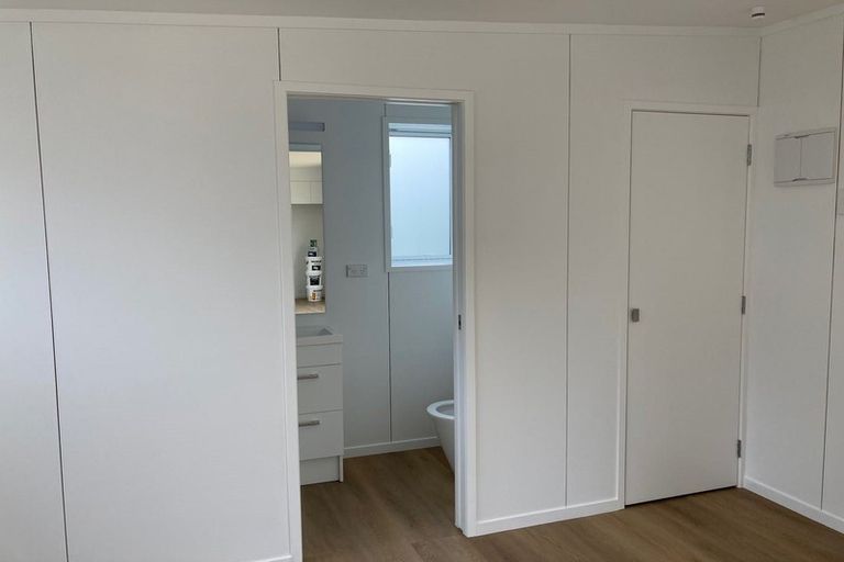 Photo of property in 50 Dignan Street, Point Chevalier, Auckland, 1022