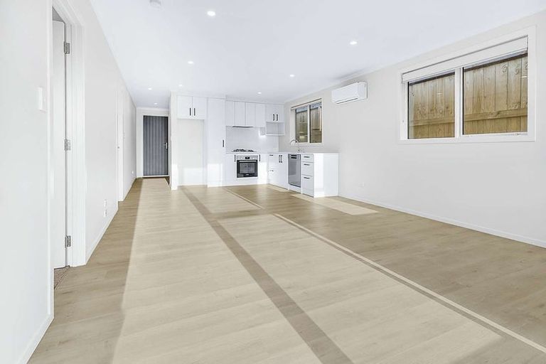 Photo of property in 45 Waruhia Crescent, Rototuna North, 3281