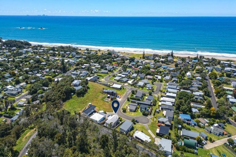 Photo of property in 18 Ross Place, Whiritoa, Whangamata, 3691