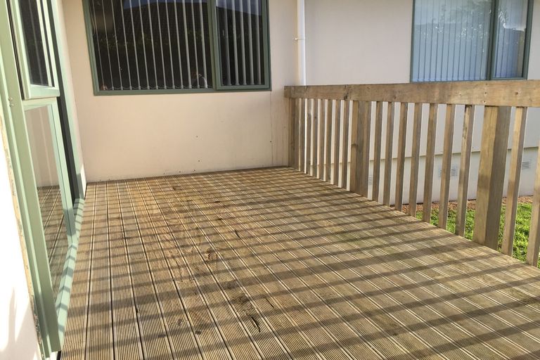 Photo of property in 203 Sturges Road, Henderson, Auckland, 0612