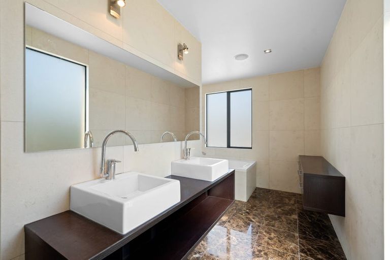 Photo of property in 39 Granger Road, Cockle Bay, Auckland, 2014