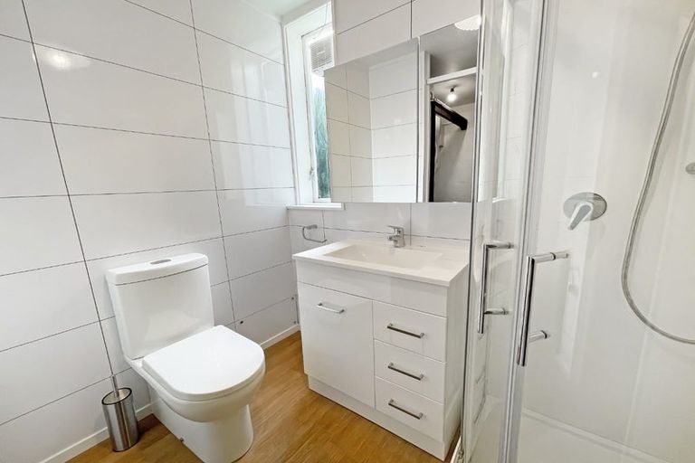 Photo of property in 141a Churton Drive, Churton Park, Wellington, 6037