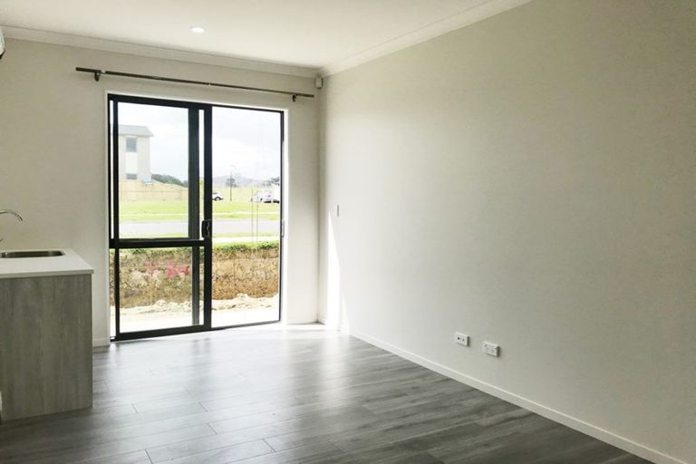 Photo of property in 9 Lavey Road, Flat Bush, Auckland, 2019