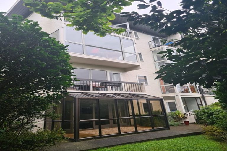 Photo of property in 5/116 Mairangi Road, Wilton, Wellington, 6012