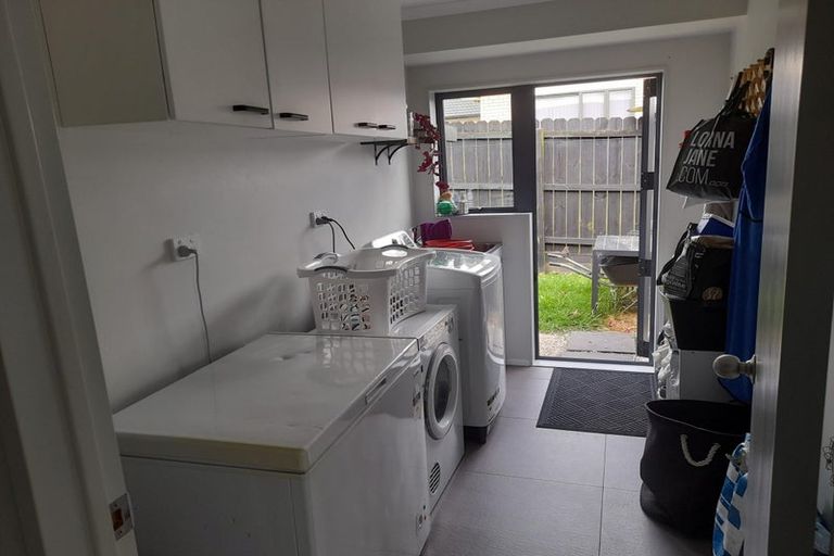 Photo of property in 4a Mckittrick Avenue, Flat Bush, Auckland, 2019