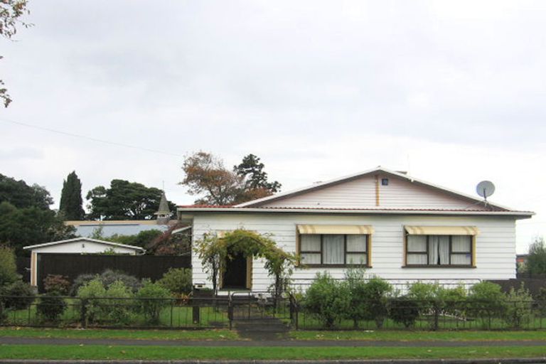 Photo of property in 18 Lupton Road, Manurewa, Auckland, 2102