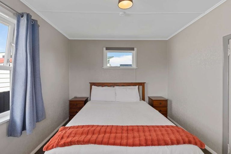 Photo of property in 3 Glenn Street, Castlecliff, Whanganui, 4501