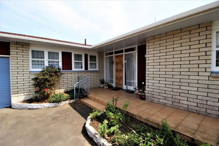 Photo of property in 21 Grey Street, Woodville, 4920