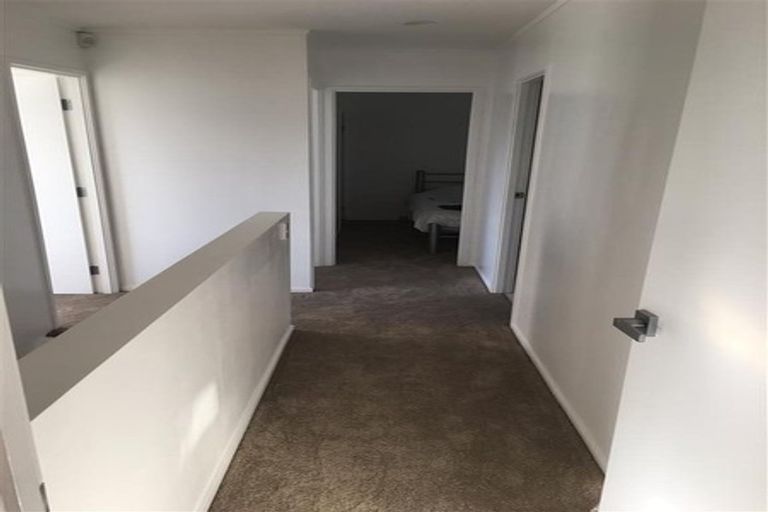 Photo of property in 33 Archers Road, Hillcrest, Auckland, 0629