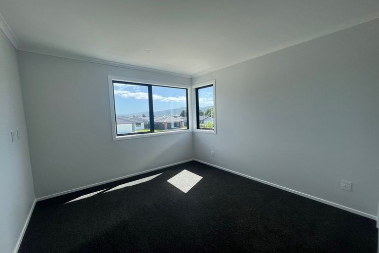 Photo of property in 10 Dahl Drive, Wallaceville, Upper Hutt, 5018