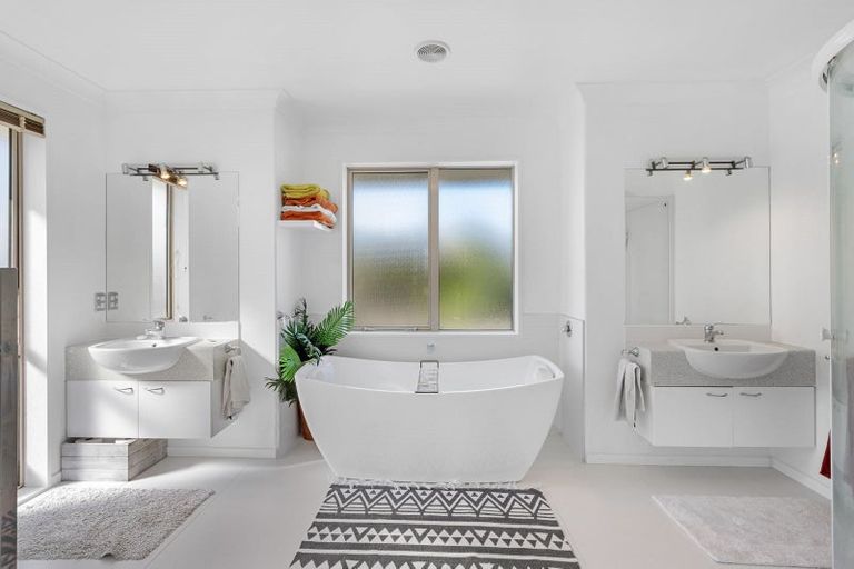 Photo of property in 2 Shearwater Drive, Woolston, Christchurch, 8023