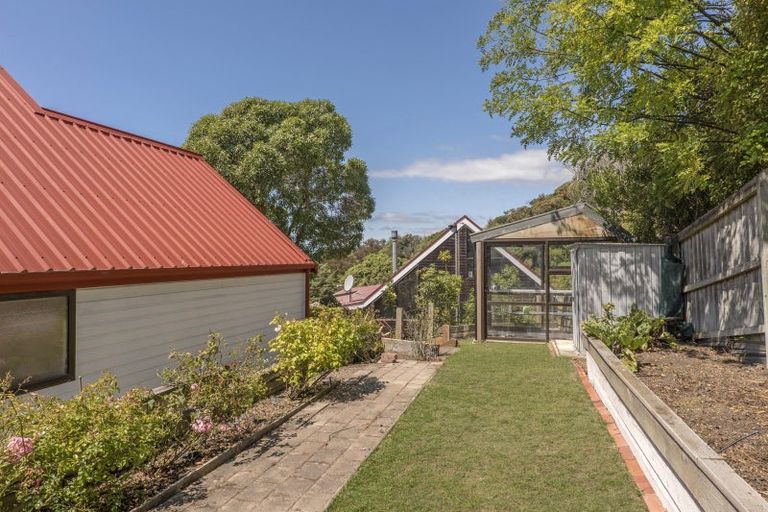 Photo of property in 4 De Thier Lane, Richmond Hill, Christchurch, 8081