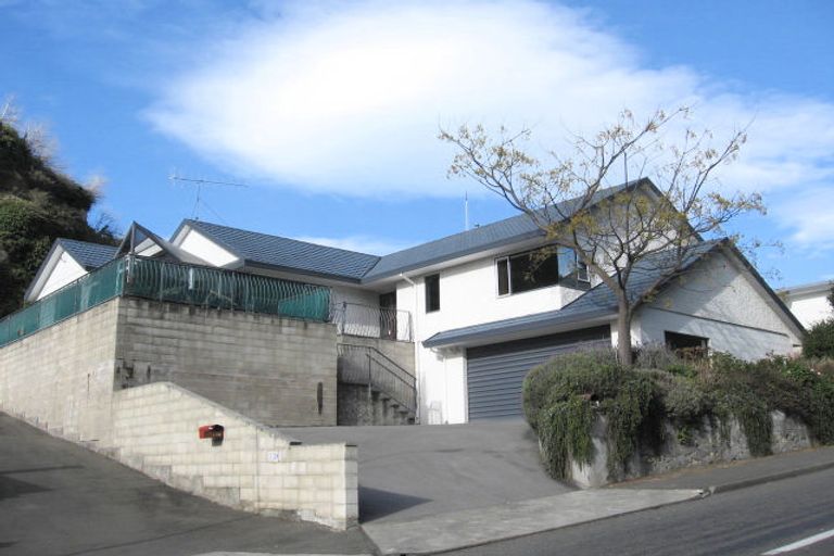 Photo of property in 137 Milton Road, Bluff Hill, Napier, 4110
