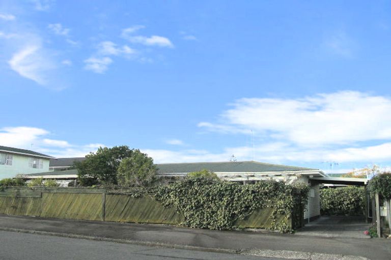 Photo of property in 2/1 Gardiner Street, Westshore, Napier, 4110