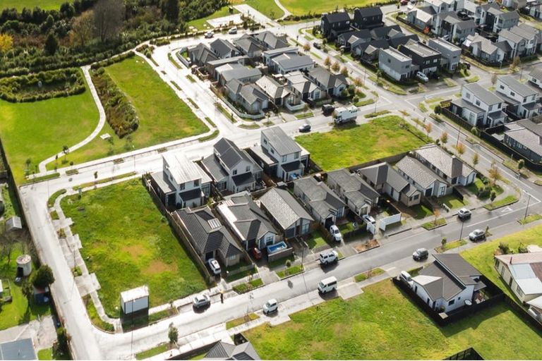 Photo of property in 20 Jutland Road, Pukekohe, 2120