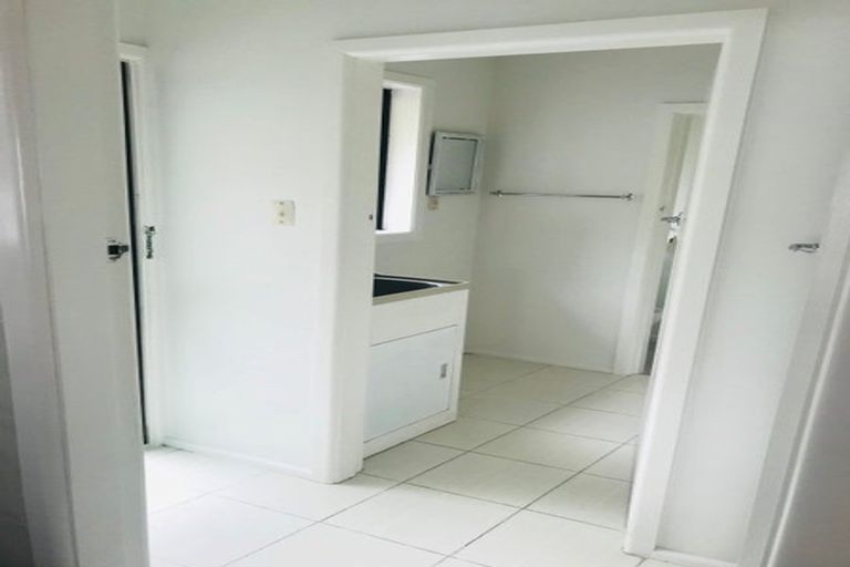 Photo of property in 4 Shirldale Place, Avonhead, Christchurch, 8042