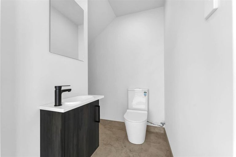 Photo of property in 16 Waimarie Drive, Karaka, 2578