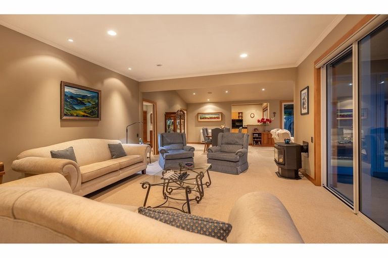 Photo of property in 437 Rocks Road, Britannia Heights, Nelson, 7010