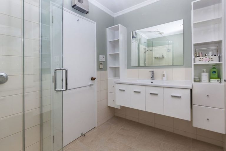 Photo of property in 125 Fendalton Road, Fendalton, Christchurch, 8014