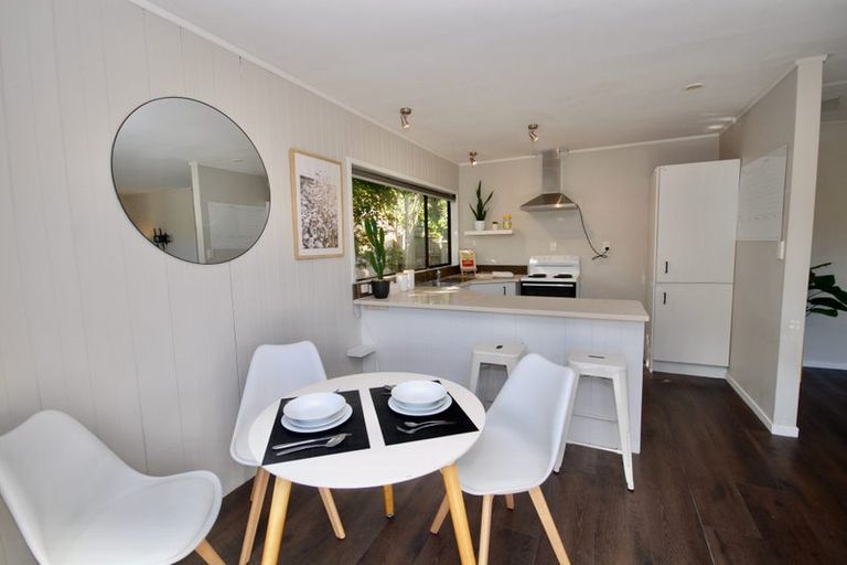 Photo of property in 2/47 Flaxdale Street, Birkdale, Auckland, 0626