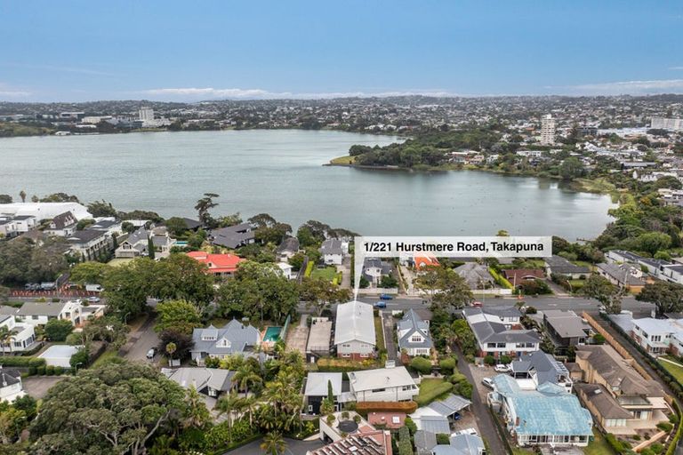 Photo of property in 1/221 Hurstmere Road, Takapuna, Auckland, 0622