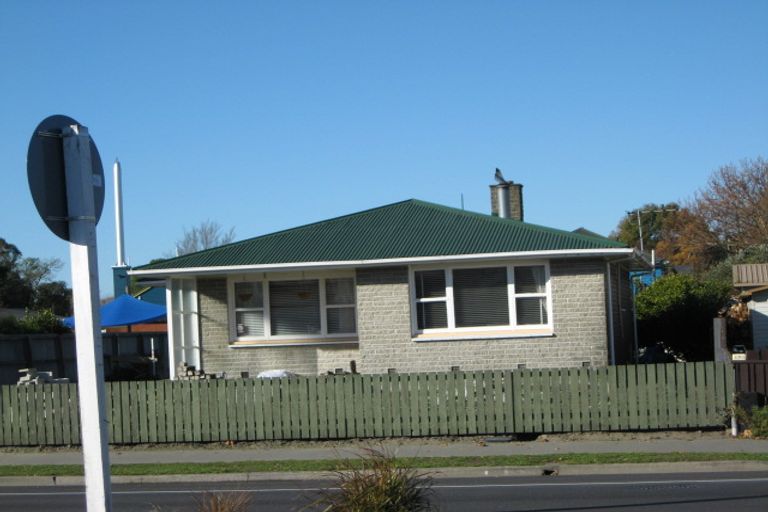 Photo of property in 692 Main North Road, Belfast, Christchurch, 8051