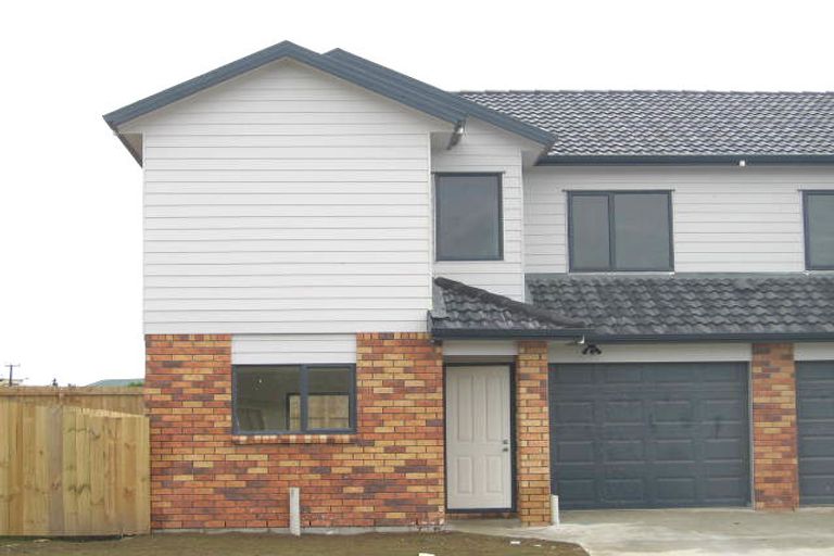 Photo of property in 8c Charlenne Close, Ranui, Auckland, 0612